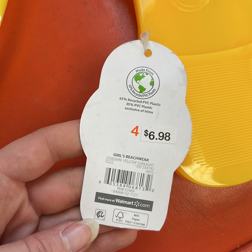 Yellow flip-flops - Picture 5 of 5
